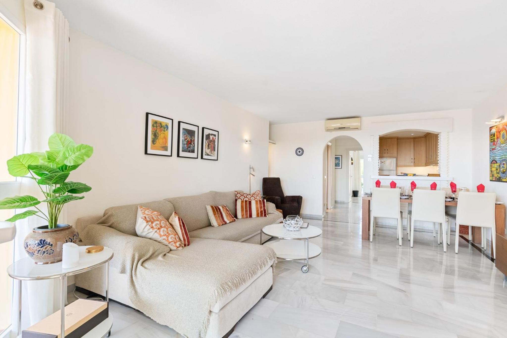 D01 Calahonda Golf - Apartment view 4