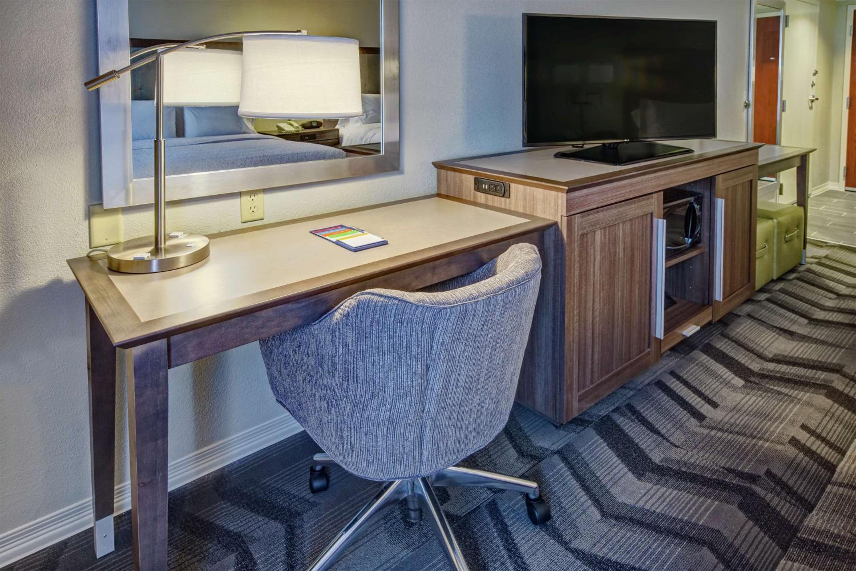 Orlando Vacations - Hampton Inn  Suites Clermont - Property Image 6