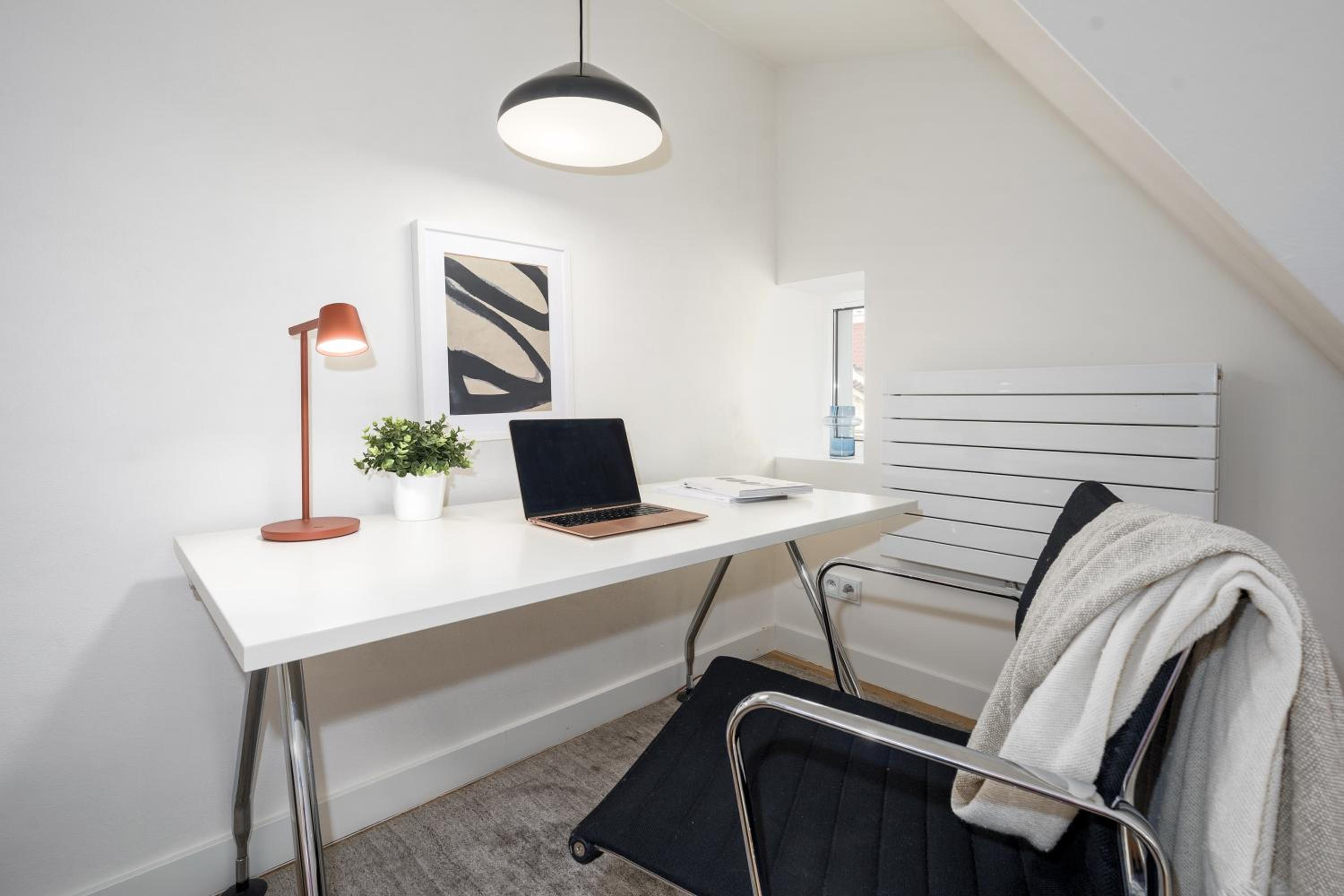 Prague Days - One bedroom newly renovated apartment with workspace and Netflix