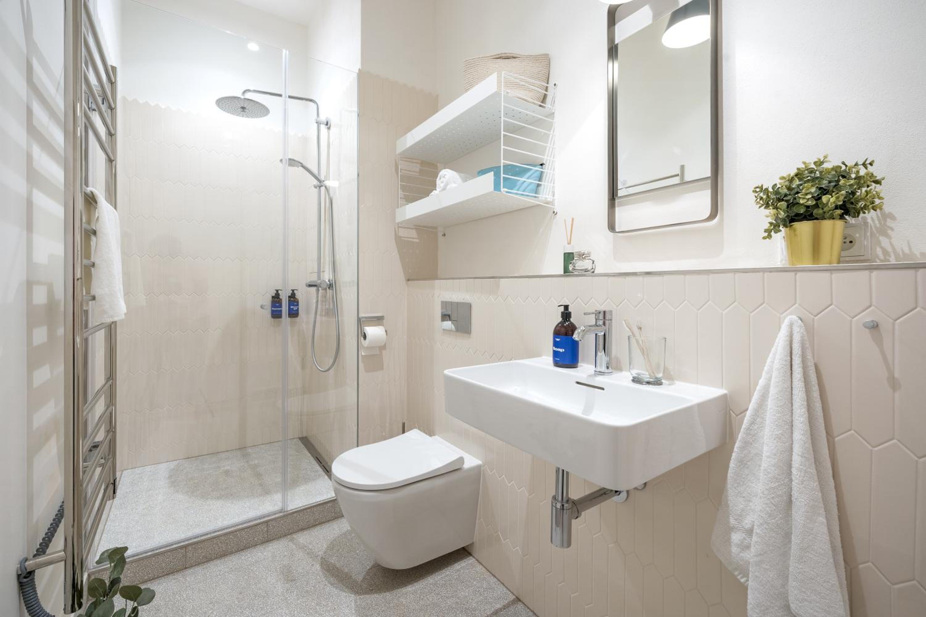 Prague Days - One bedroom newly renovated apartment with workspace and Netflix