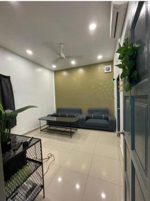 RALI PD 16PAX HOMESTAY E karaoke & swimming pool view 2