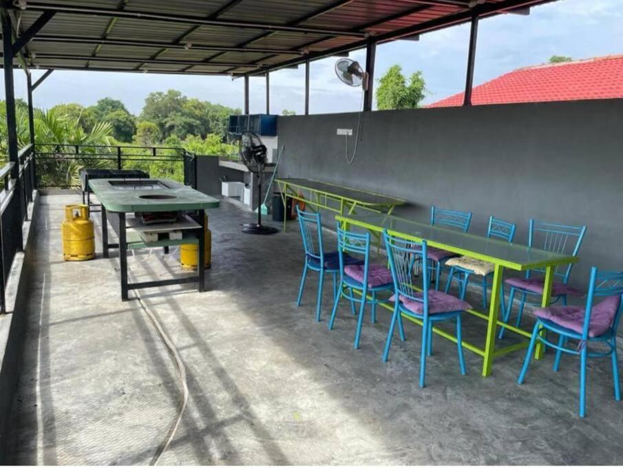 RALI PD 16PAX HOMESTAY E karaoke & swimming pool view 3