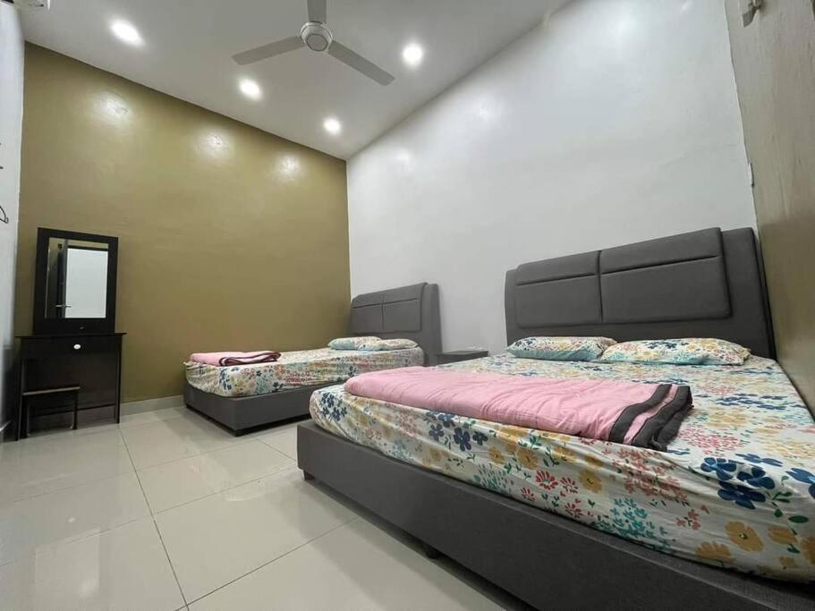 RALI PD 16PAX HOMESTAY E karaoke & swimming pool view 4