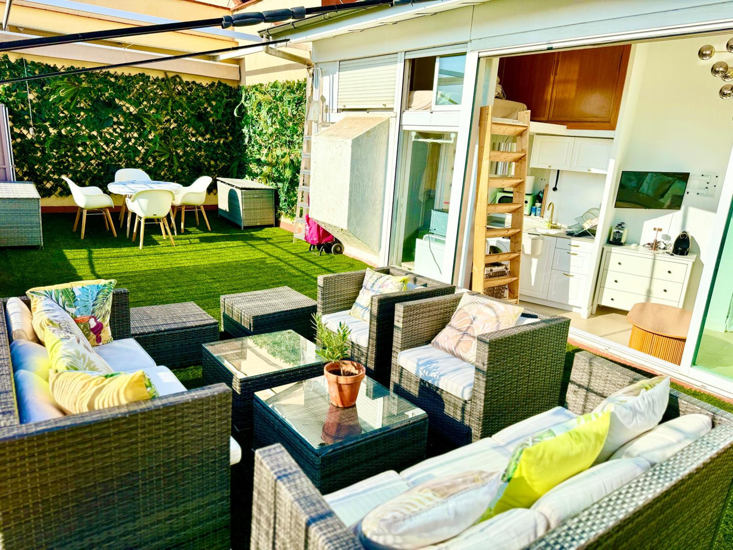 balance & terrace