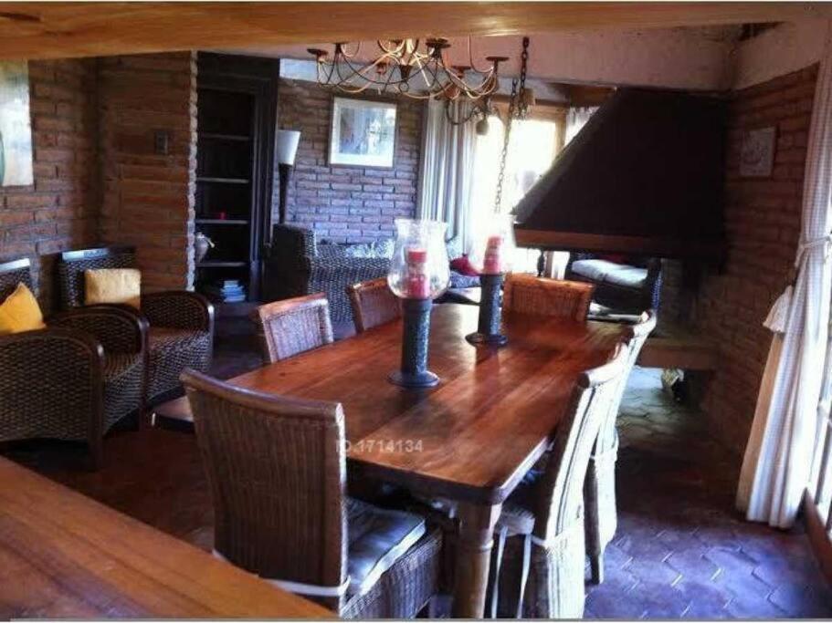 Vichuquen lago, casa para 2 familias con Piscina
