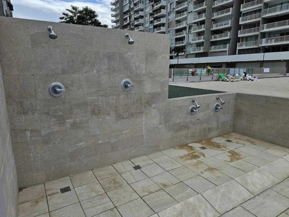 Sunset Paradise Beach Retreat - Coral Beach Towers - Property Image 6