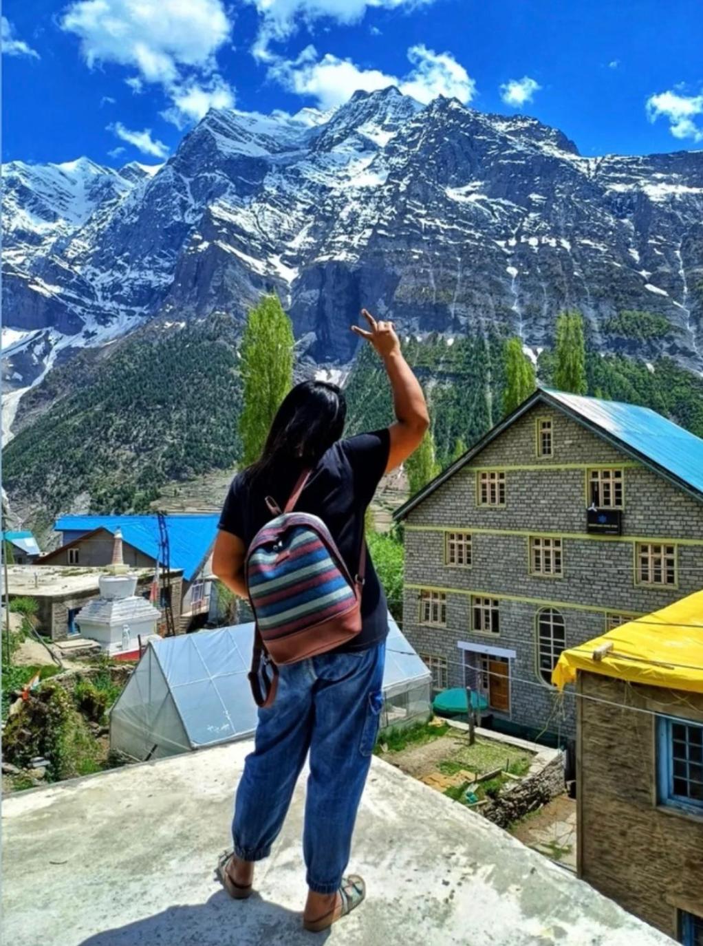 SNOWFLAKE Homestay