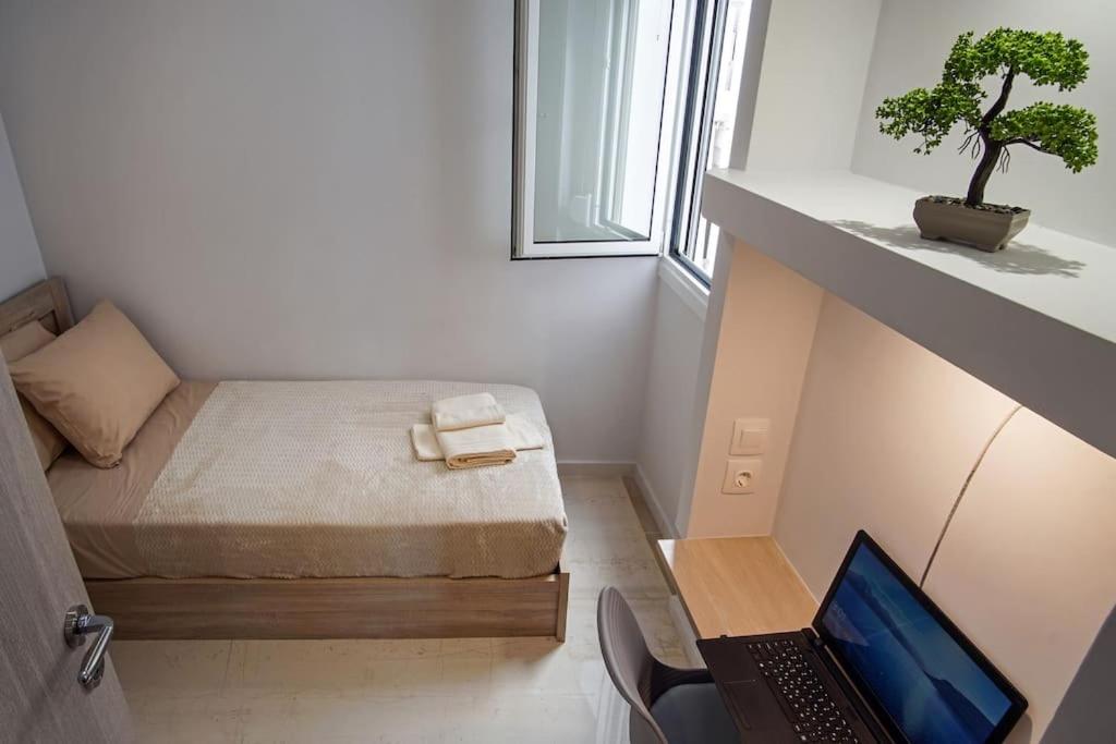 Newly Renovated 2-Bedroom Condo In Athens !