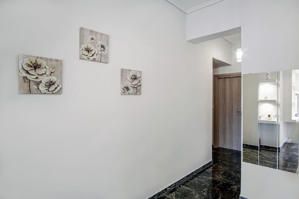 Newly Renovated 2-Bedroom Condo In Athens !