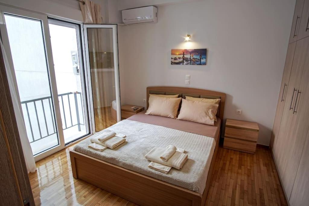 Newly Renovated 2-Bedroom Condo In Athens !