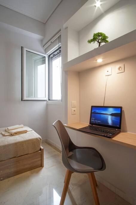 Newly Renovated 2-Bedroom Condo In Athens !
