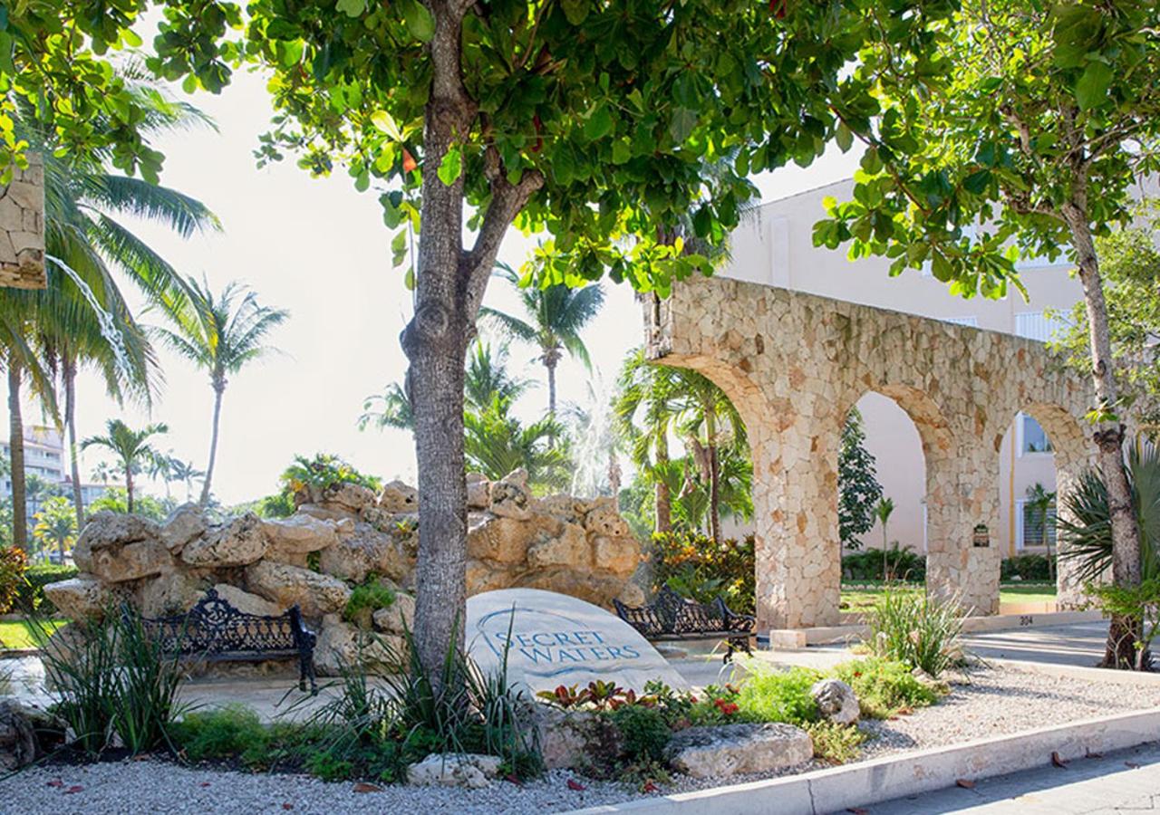 Hotel High-end Waterfront Condo At Secrets Waters