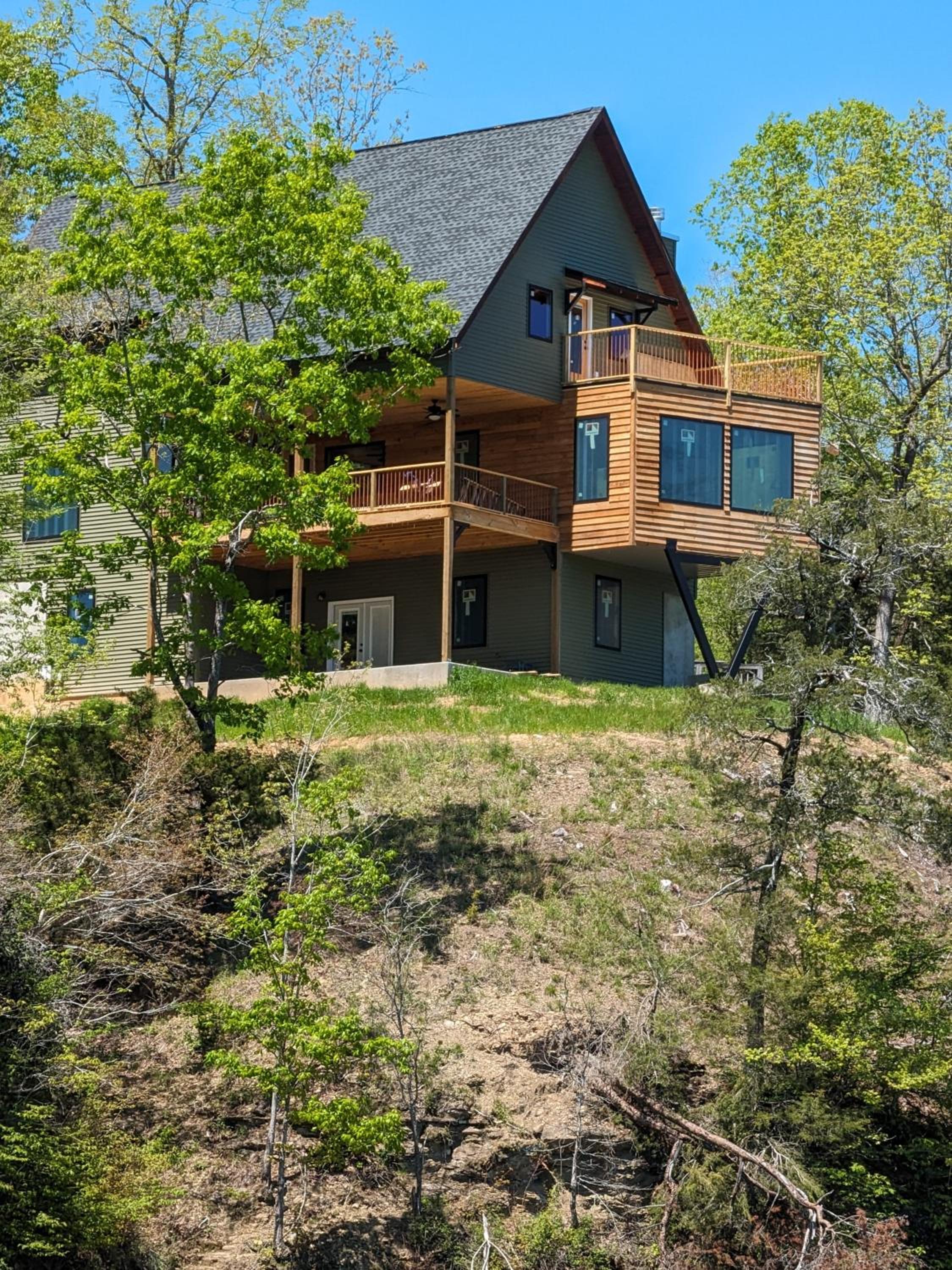 Lakefront 3BR Cabin Retreat view 4