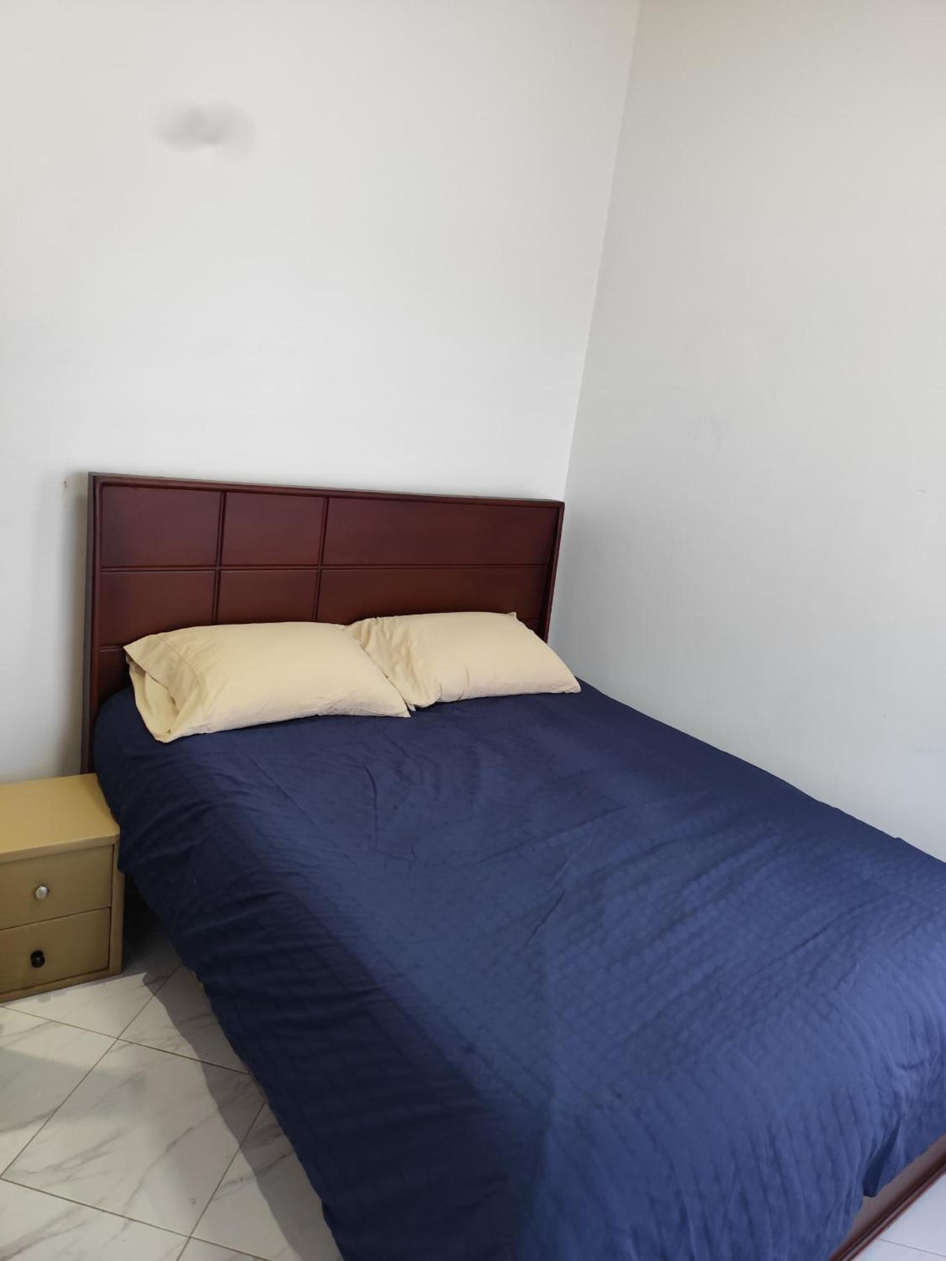 Winslow Luxury apartments with Wifi connection and a gorgeous Lake sunset view view 2