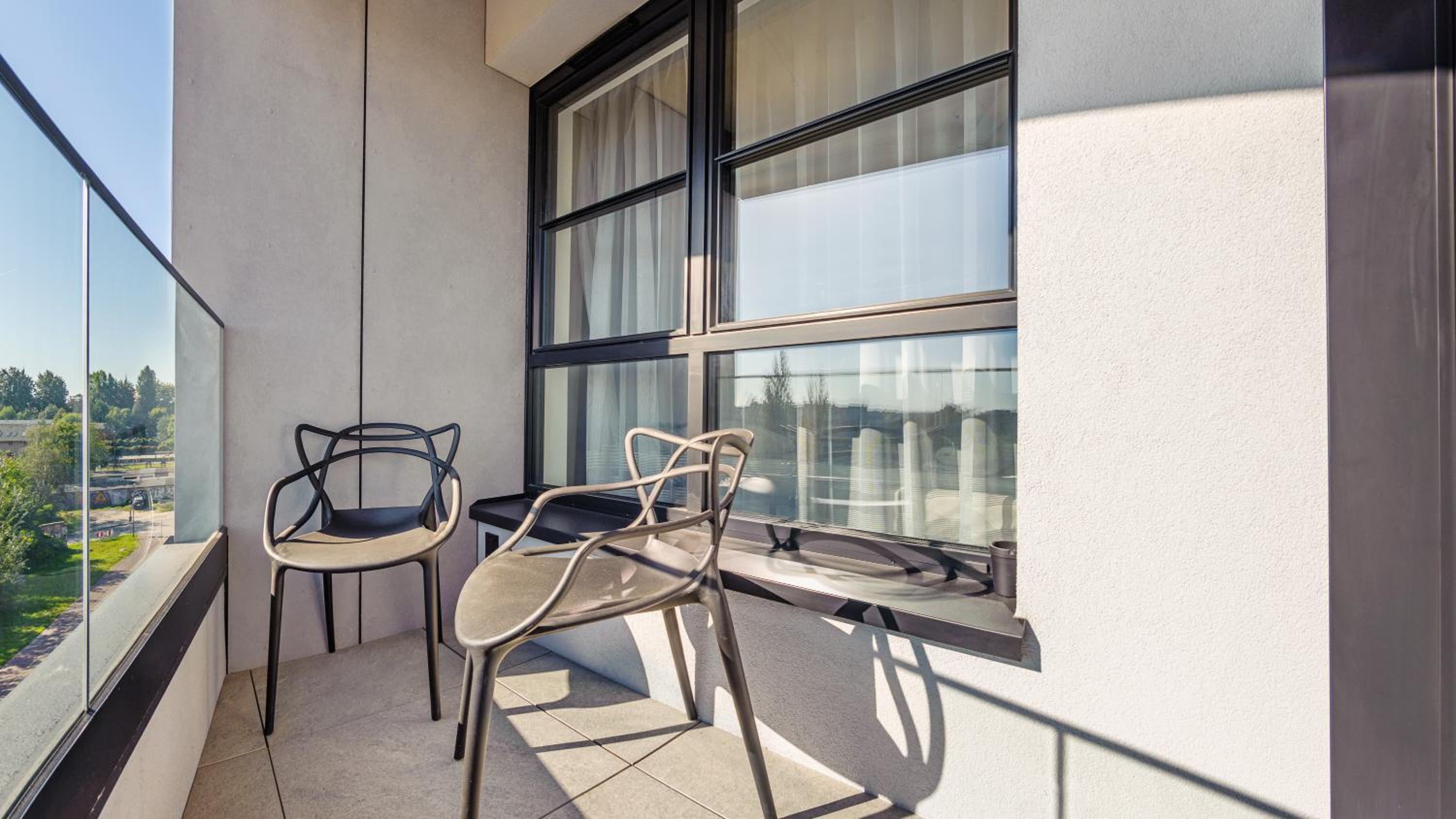 Flatbook - City Center Apartments Doki Living