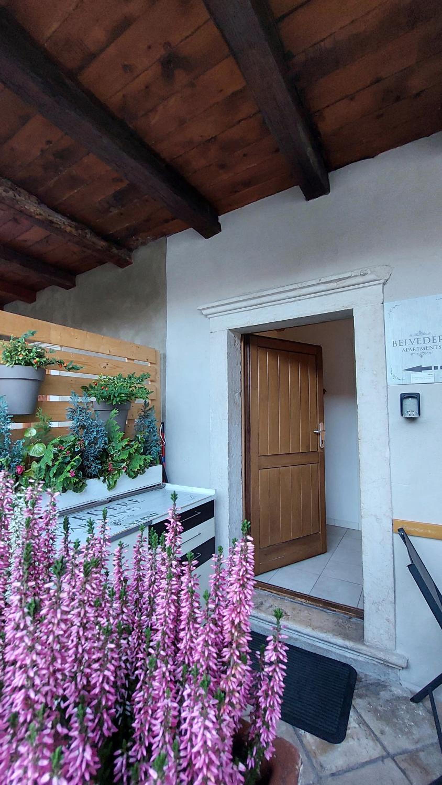 Monolocale in casa del 700 - Trento view 5