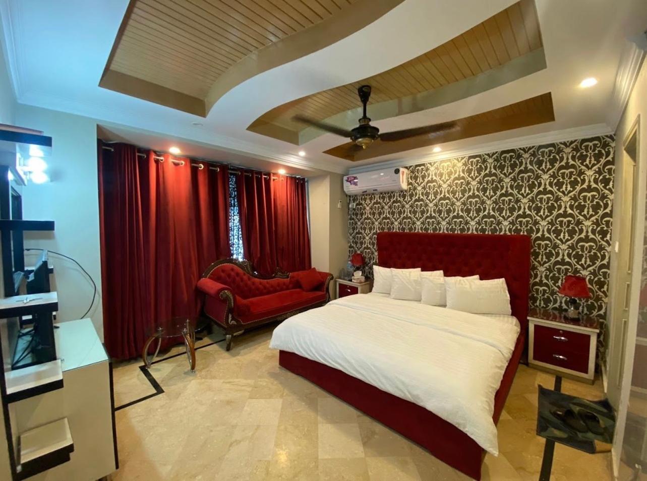 hotel room