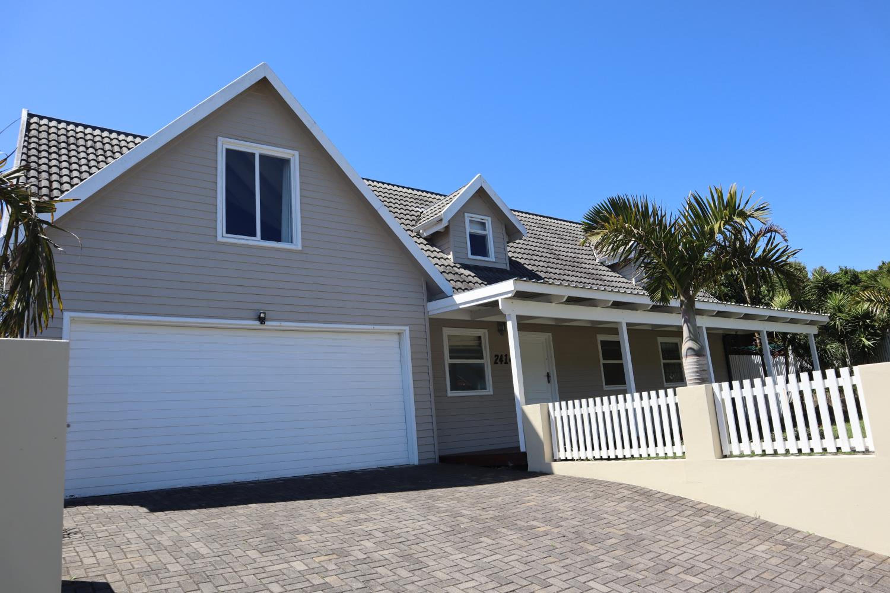 Stylish house/Heated swimming pool-5min to Beach