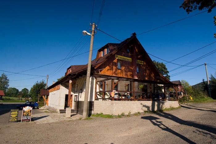 Penzion a restaurace U Zvonku