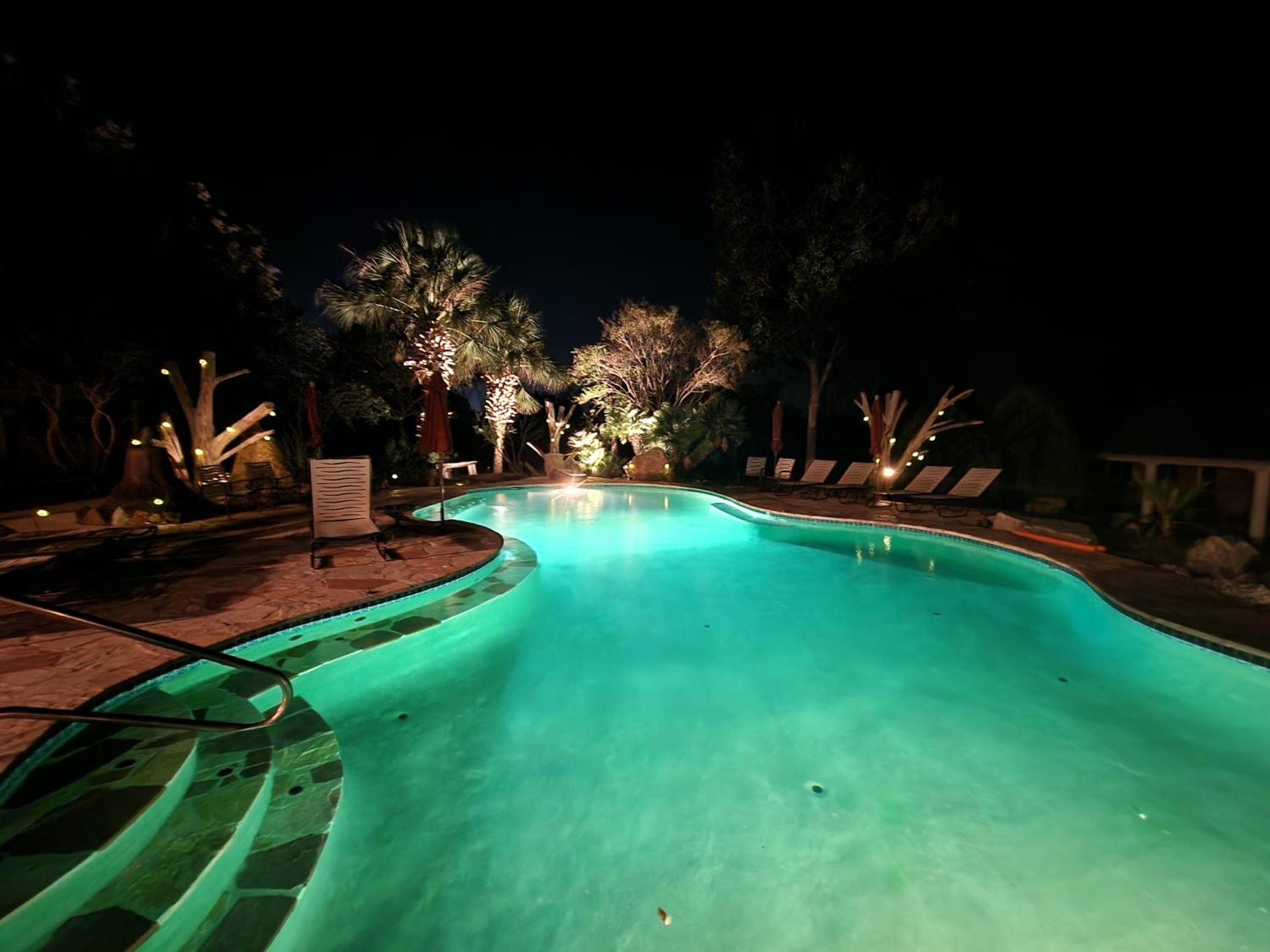 The Big HAUS! - Texas Oasis view 4