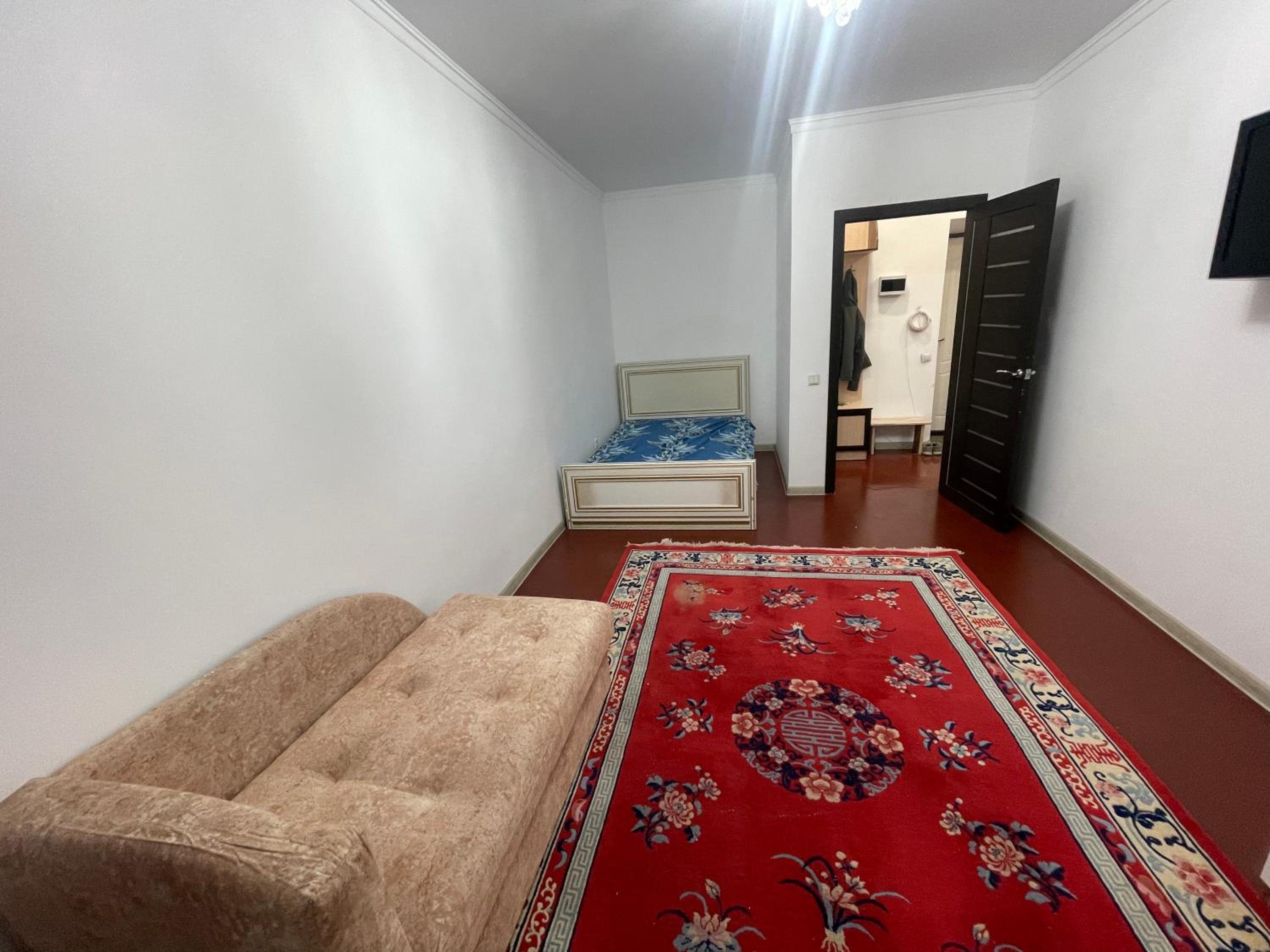 One-room apartment