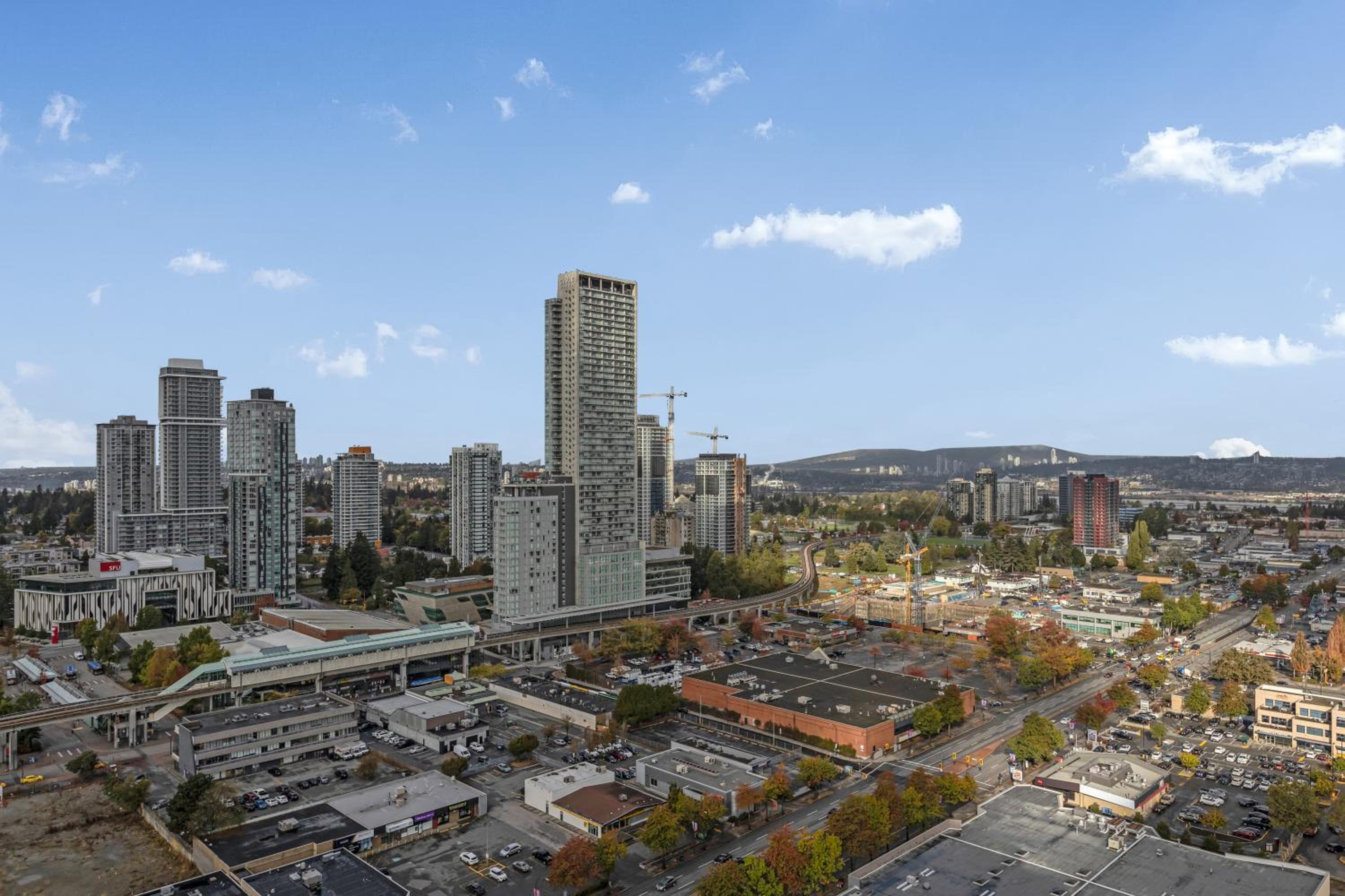 Modern 1-Bedroom Surrey Condo with Amazing Views