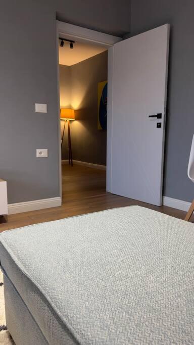 Bee Apartment 3-City Center Retreat