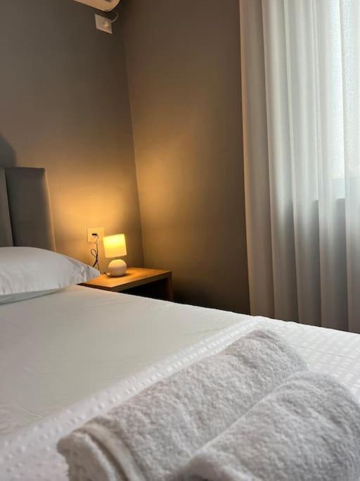 Bee Apartment 3-City Center Retreat