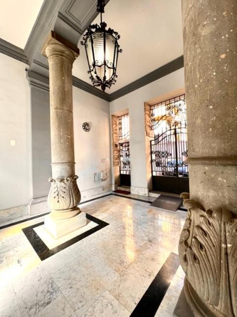 E37CharmingRooms&BalconyGarden