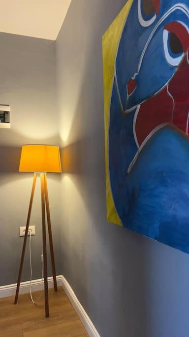 Bee Apartment 3-City Center Retreat