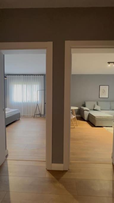 Bee Apartment 3-City Center Retreat
