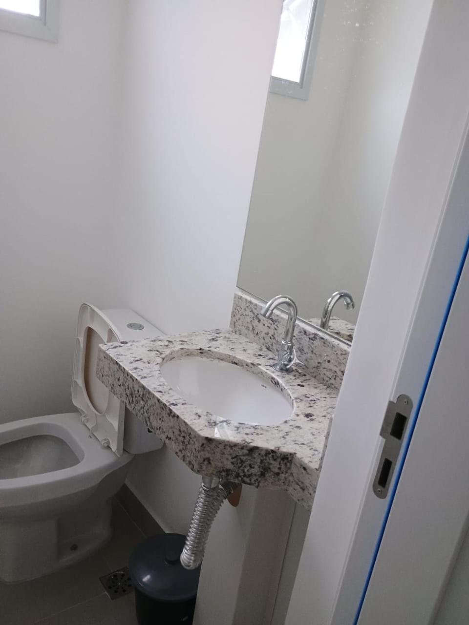 Apartamento 25 de 1 quarto aconchegante PRAIA GRANDE recém construido