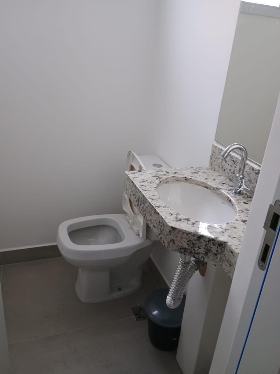 Apartamento 25 de 1 quarto aconchegante PRAIA GRANDE recém construido