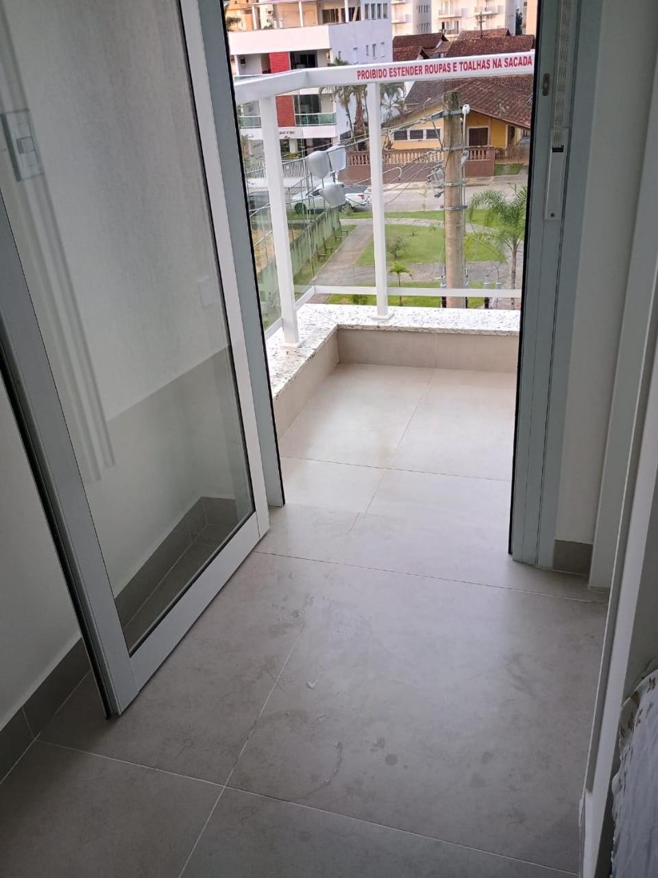 Apartamento 25 de 1 quarto aconchegante PRAIA GRANDE recém construido