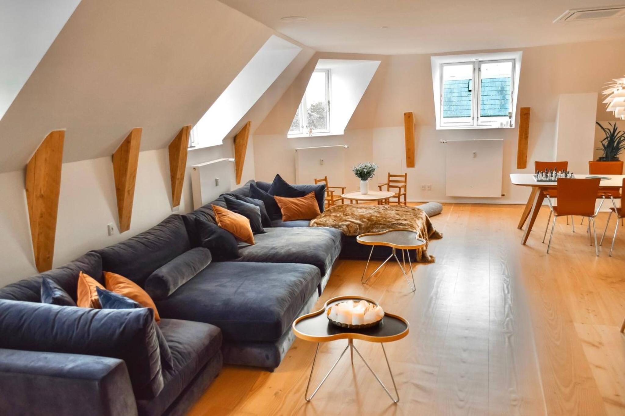 Central Penthouse with Private Rooftop Terrace