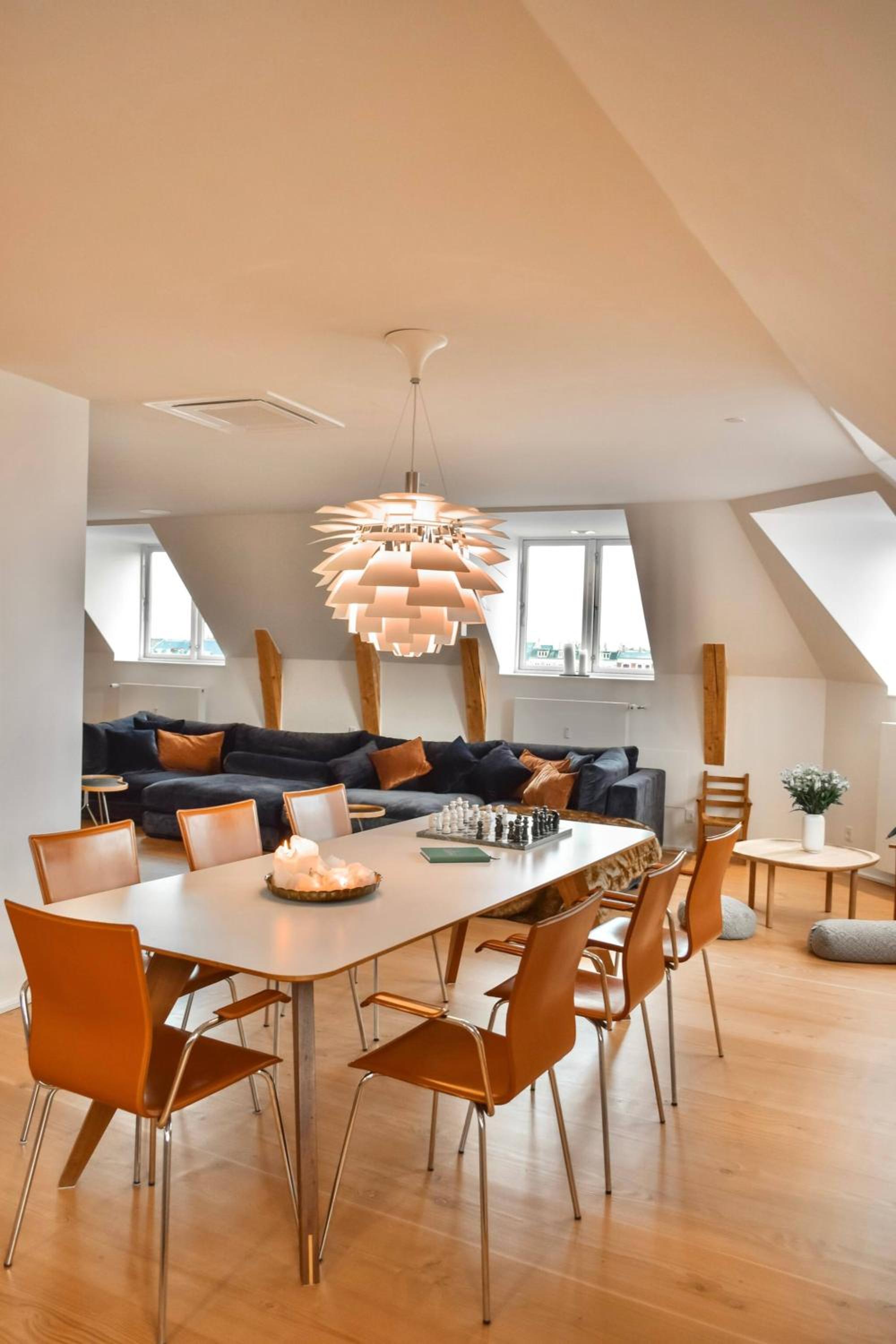 Central Penthouse with Private Rooftop Terrace