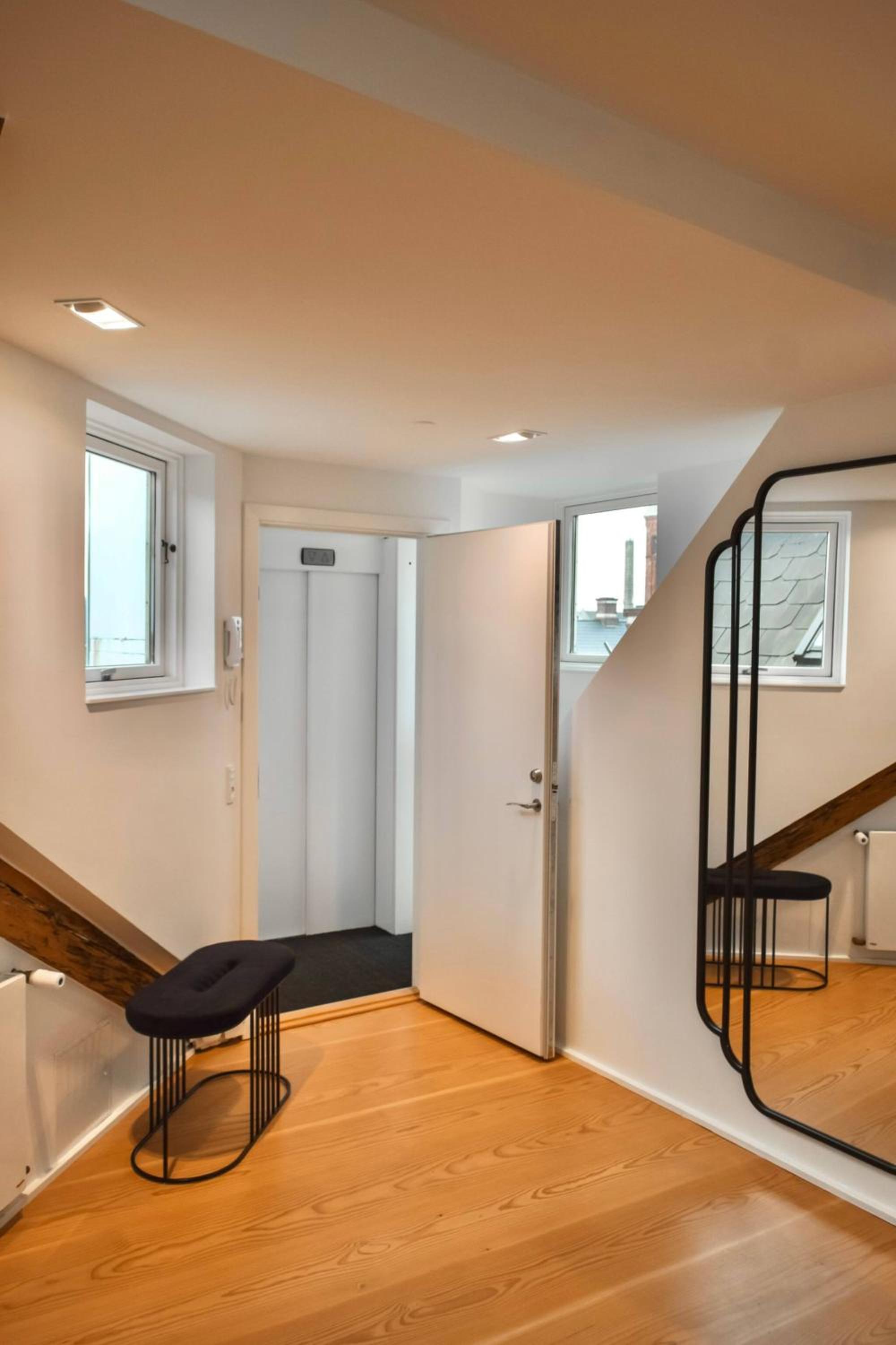 Central Penthouse with Private Rooftop Terrace