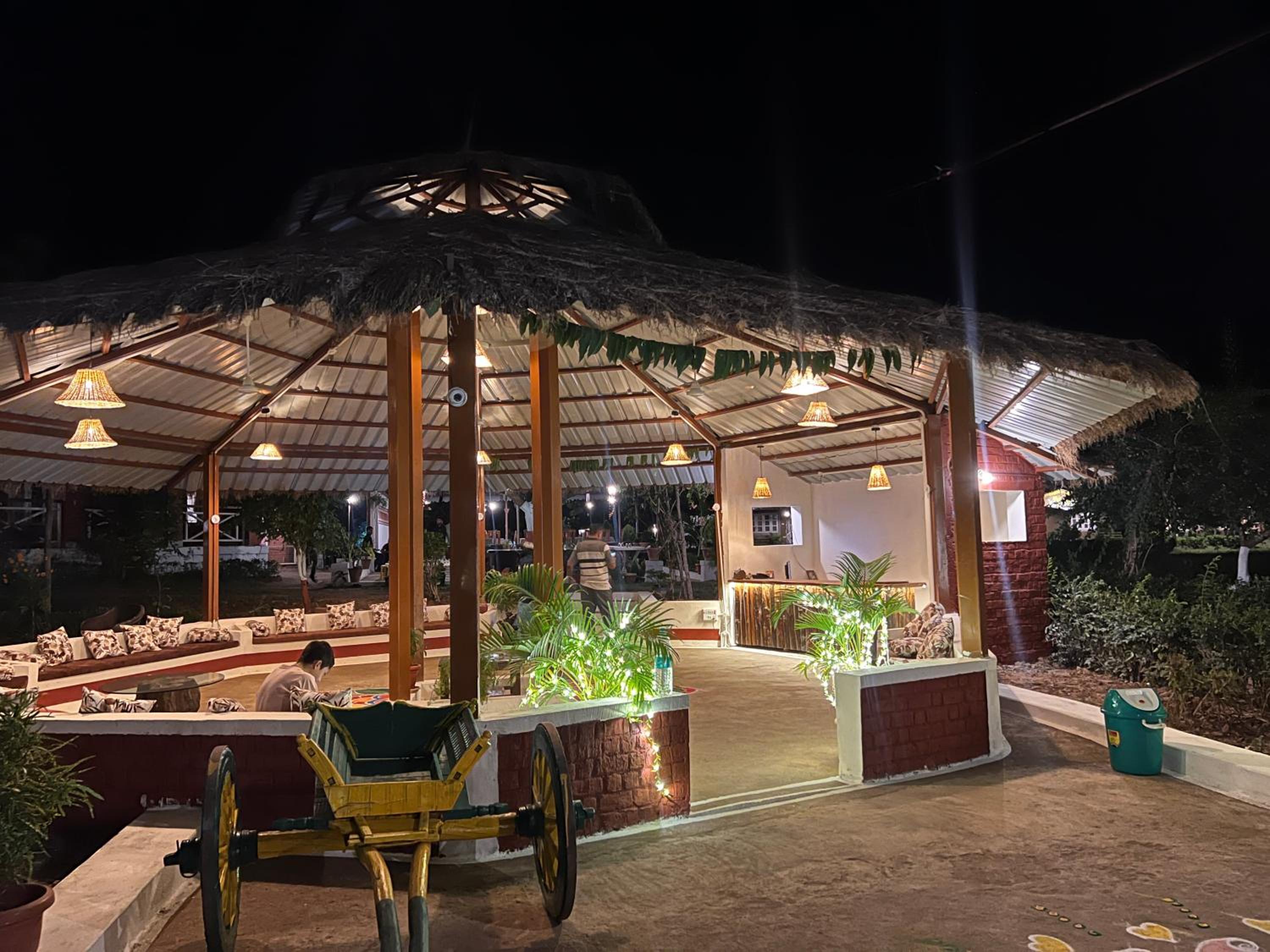 Pachmarhi Foothill Cottages by Vanyum view 5