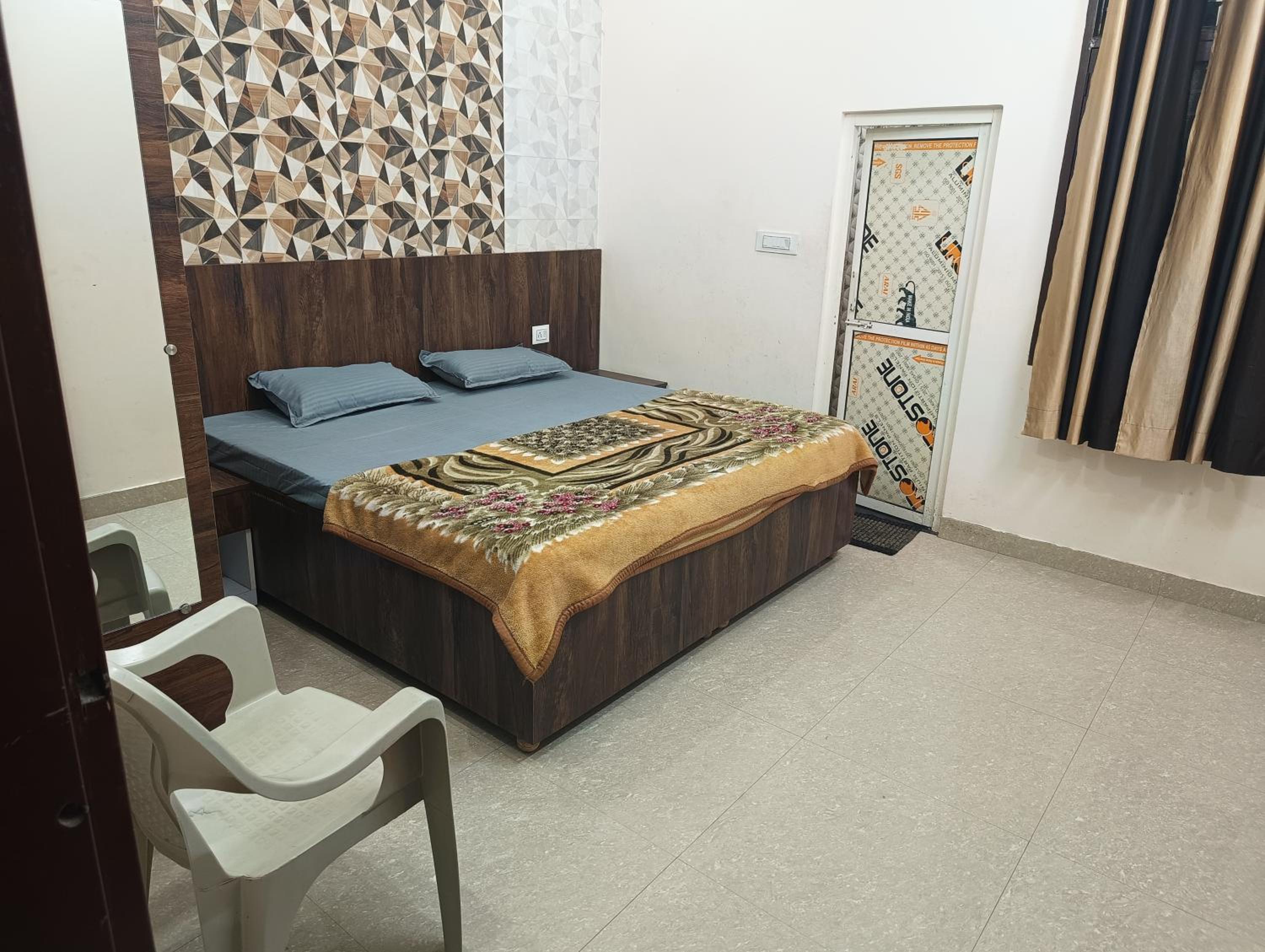 Shree shyam kunj home stay