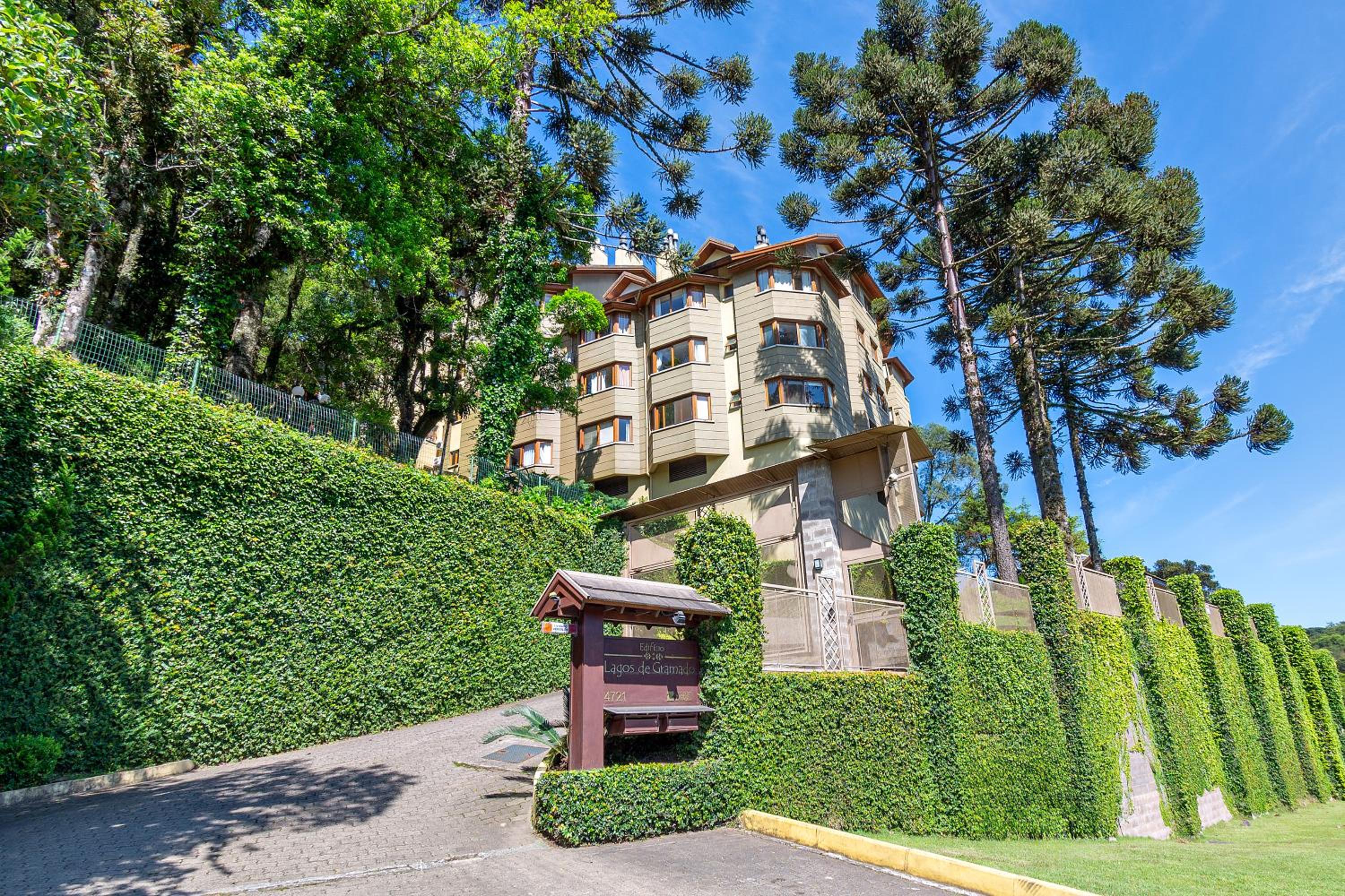 Lagos de Gramado, 2D na Av Borges de Medeiros