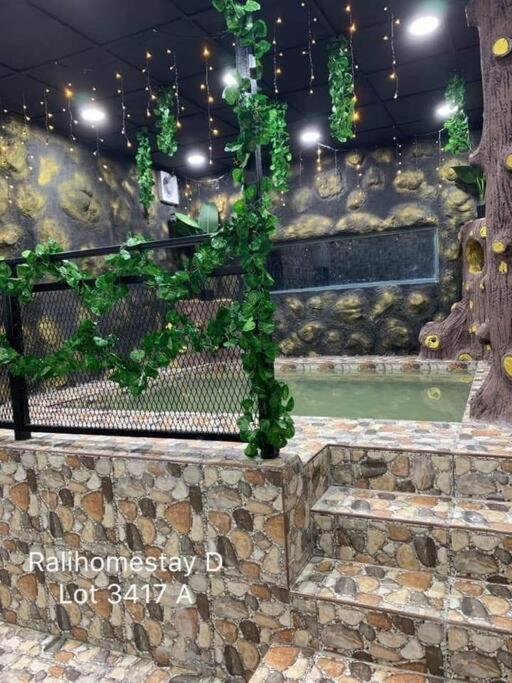RALI PD HOME D 16Pax karaoke and swimming pool view 5