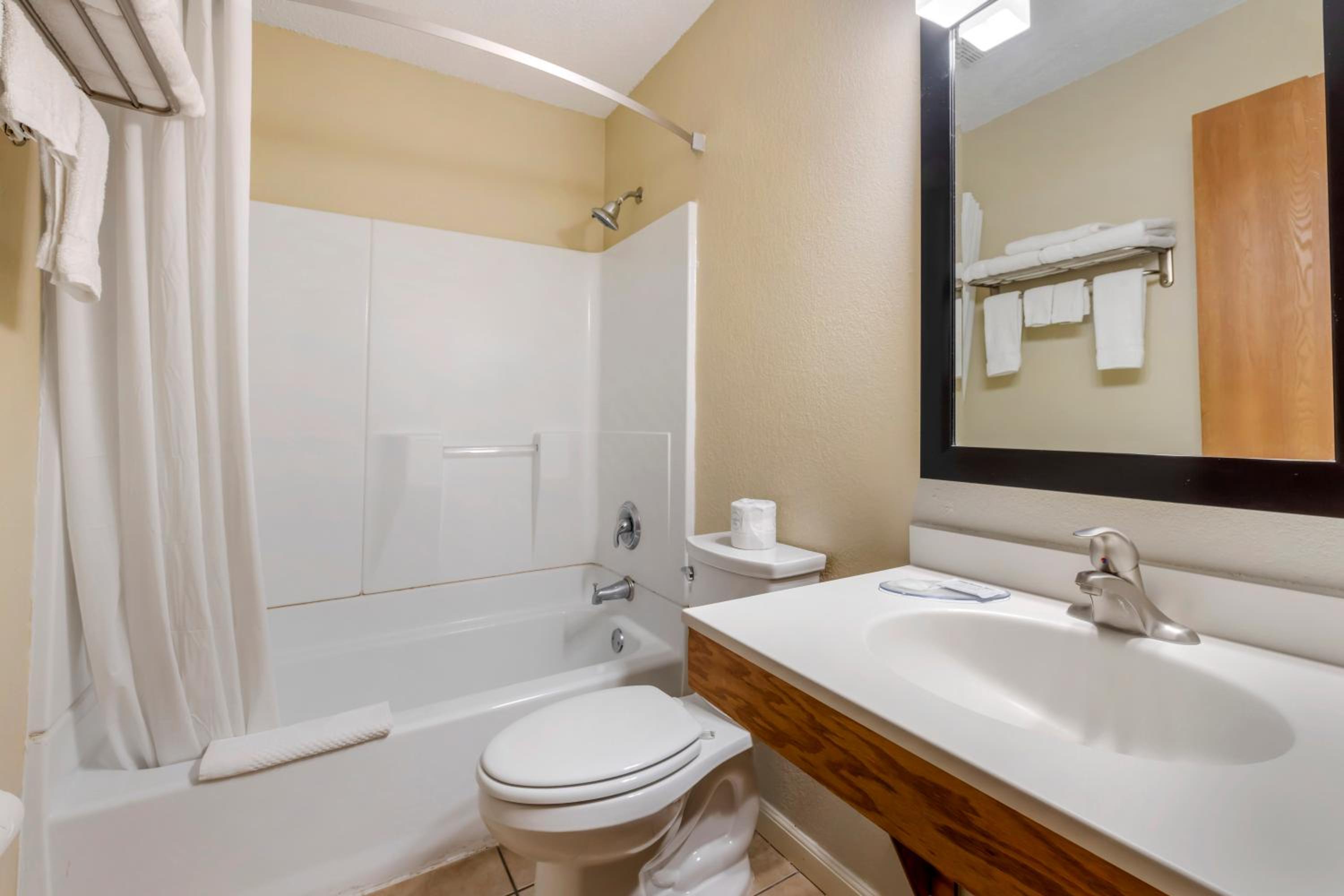 Harmony Inn - Property Image 4