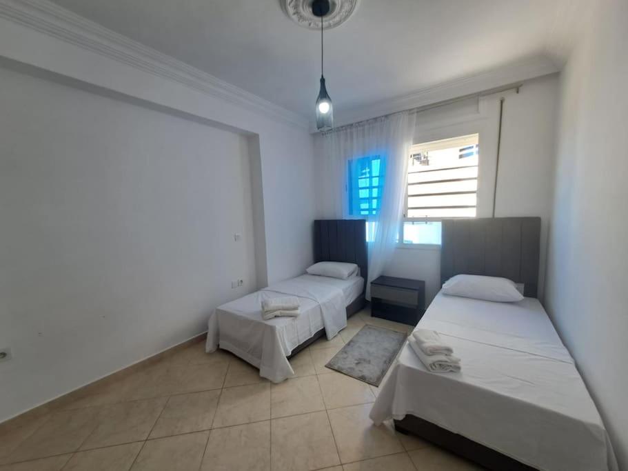 Appartement En Face la Gare de Train TGV view 2
