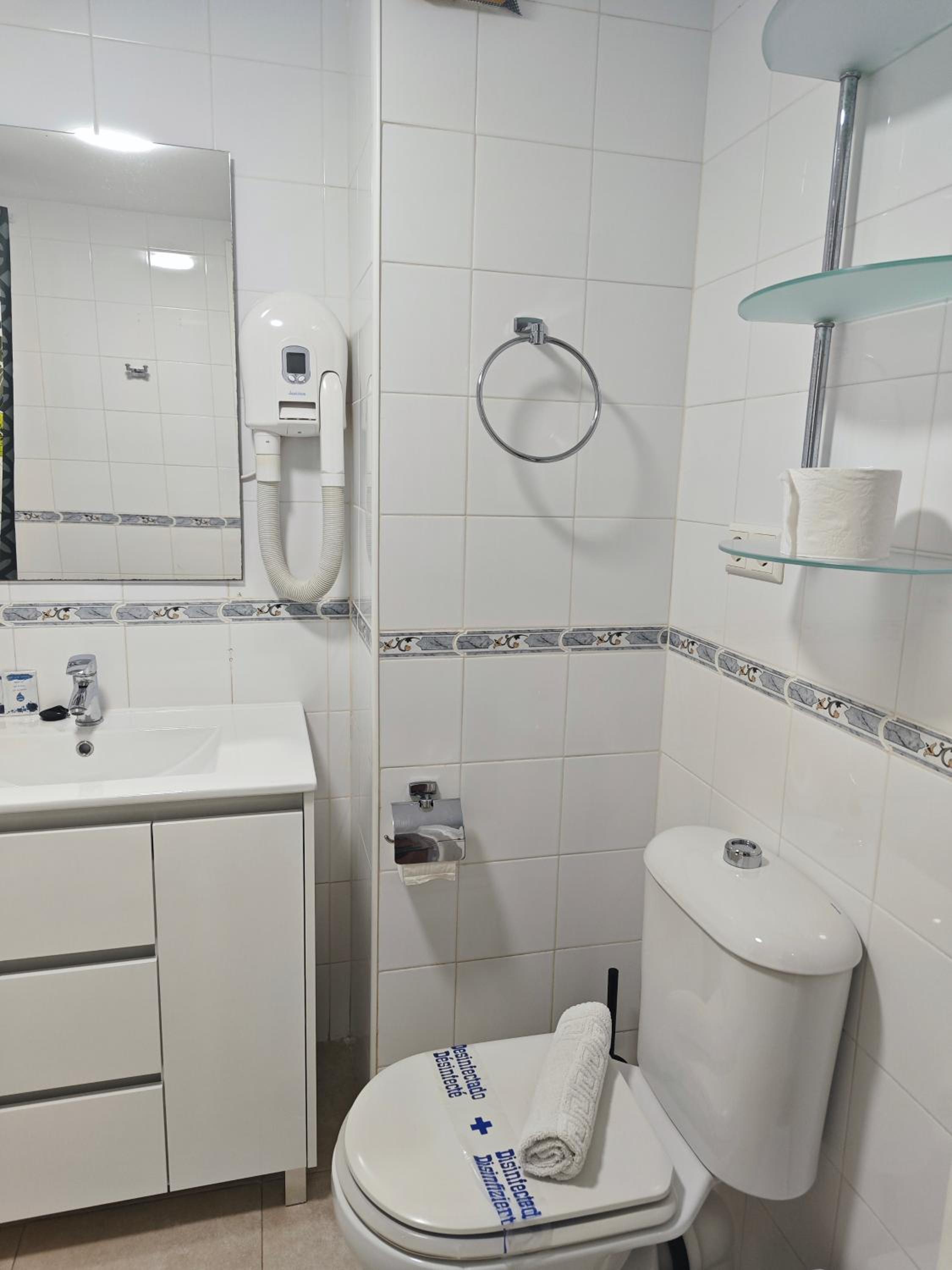EL ESTUDIO DE LA PLAYA Sunny Holidays Benalbeach