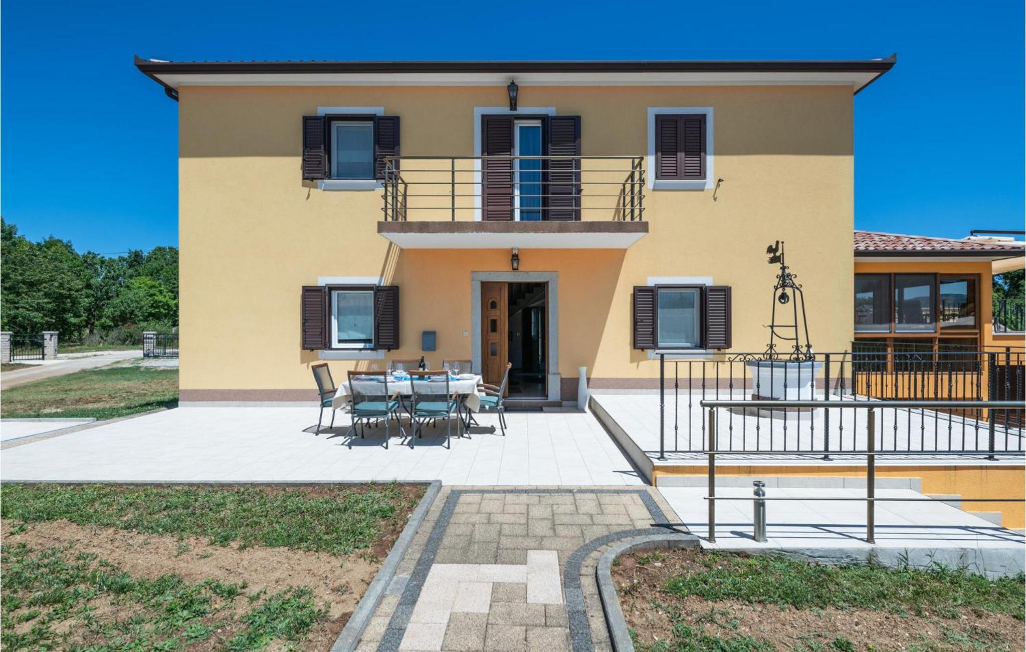 Stunning Home In Sumber view 4