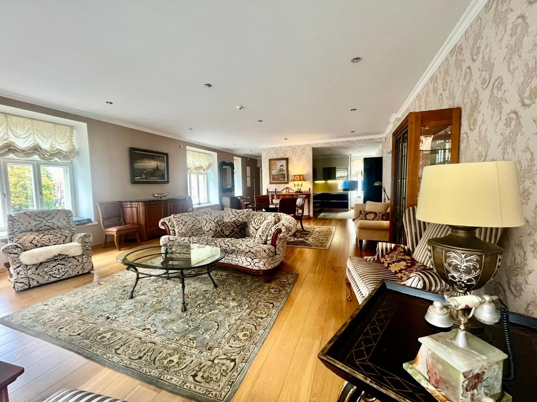 Tallinn Vacations - Tallinn Old Town spacious 112m2 and quiet luxury home - Property Image 12