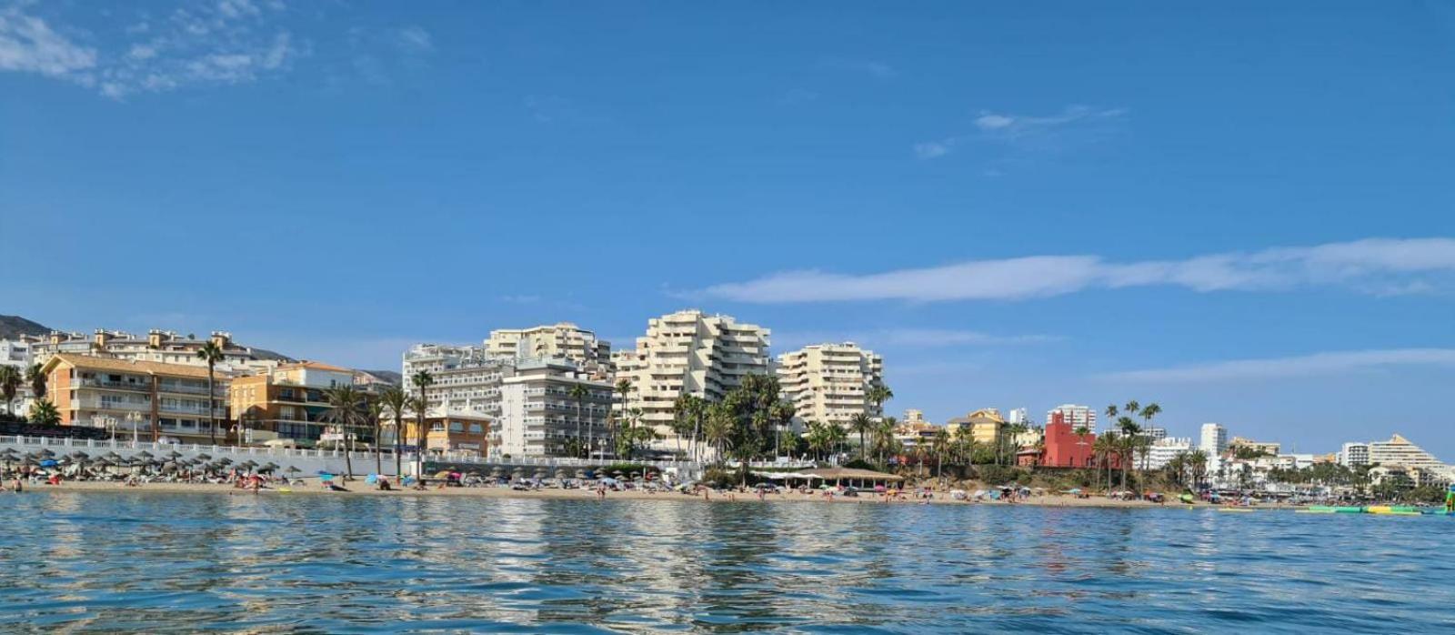 EL ESTUDIO DE LA PLAYA Sunny Holidays Benalbeach