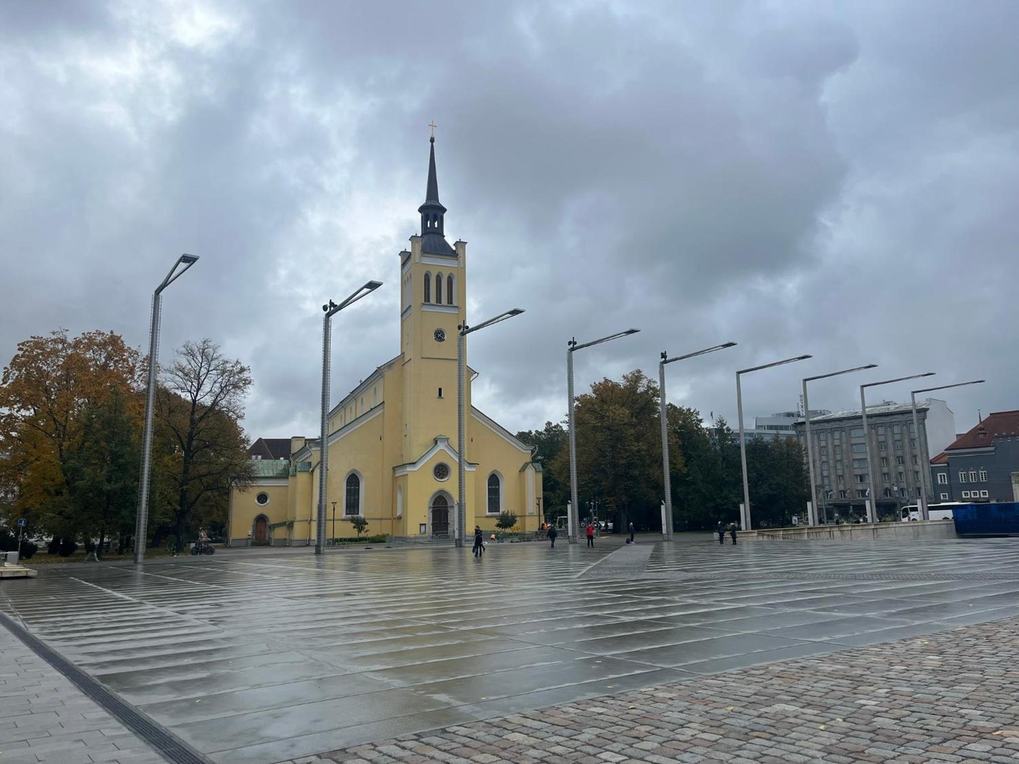 Tallinn Vacations - Tallinn Old Town spacious 112m2 and quiet luxury home - Property Image 8