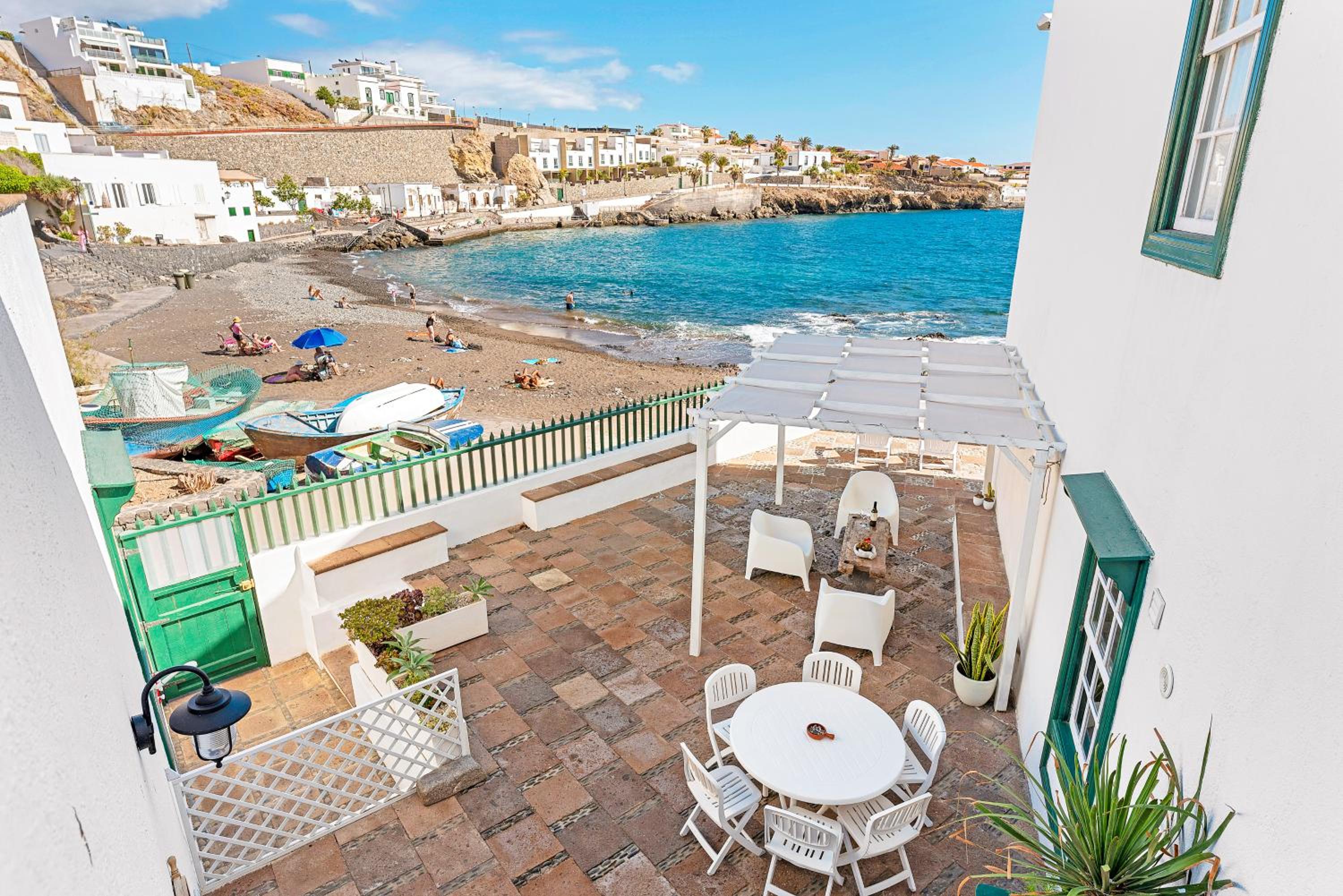 Traditional Canary beach house photo 5