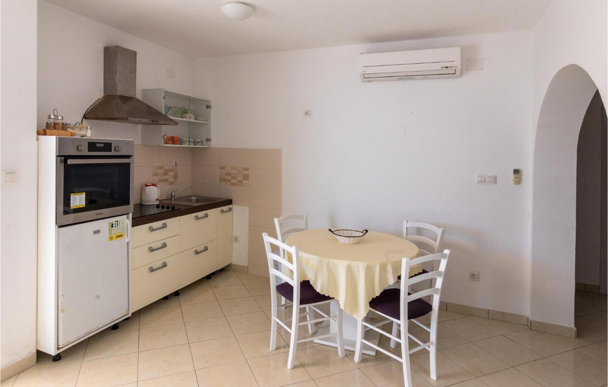 Nice Apartment In Klek With Wifi view 3